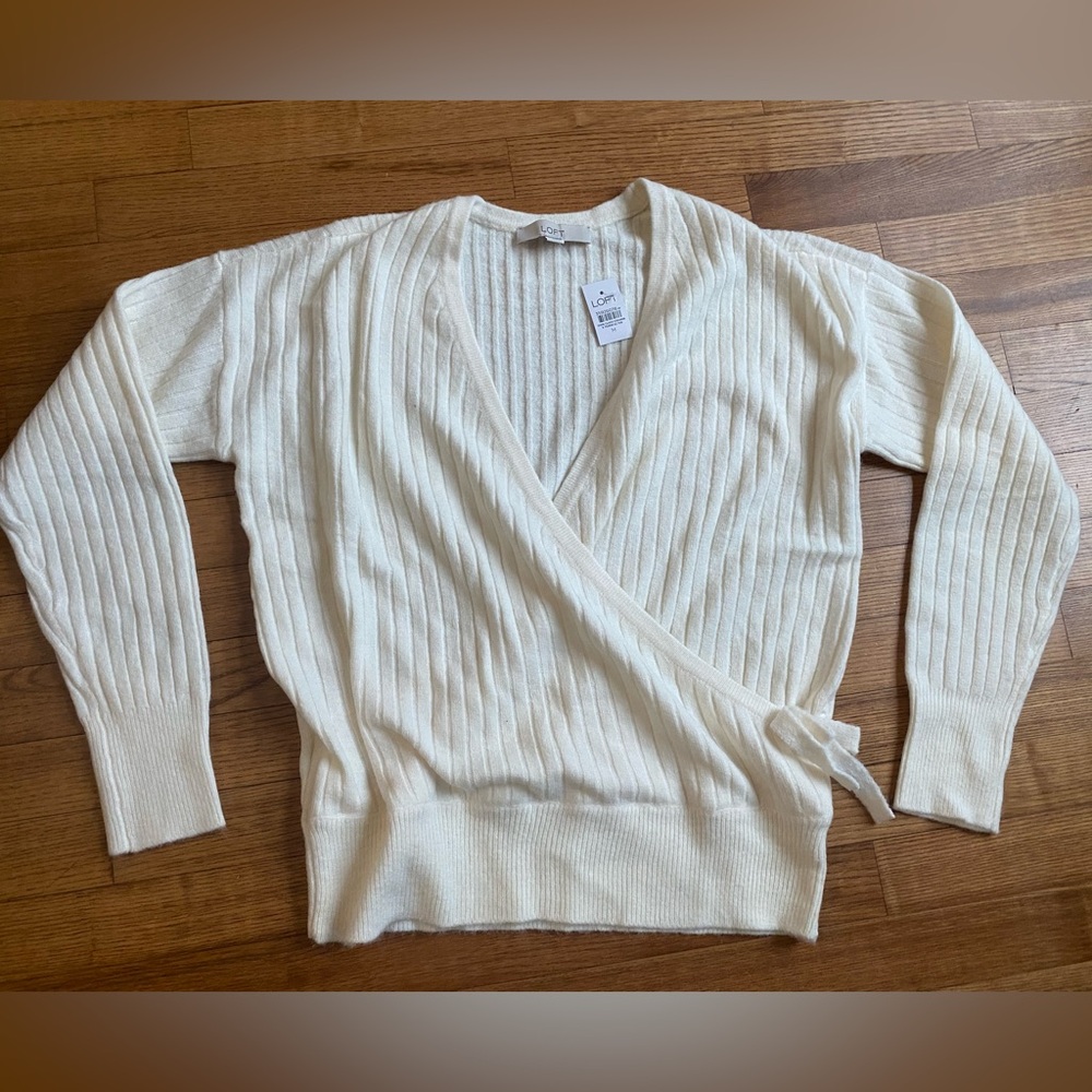 NWT LOFT Ivory Wrap V-Neck Sweater soft women’s medium Y2K loungewear cozy work